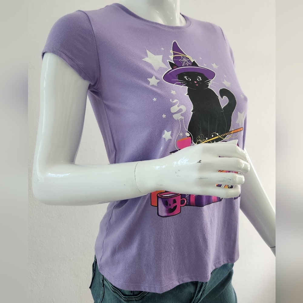 Girls Glow In The Dark Black Cat Witch Graphic Tee Size XL - Picture 6 of 11
